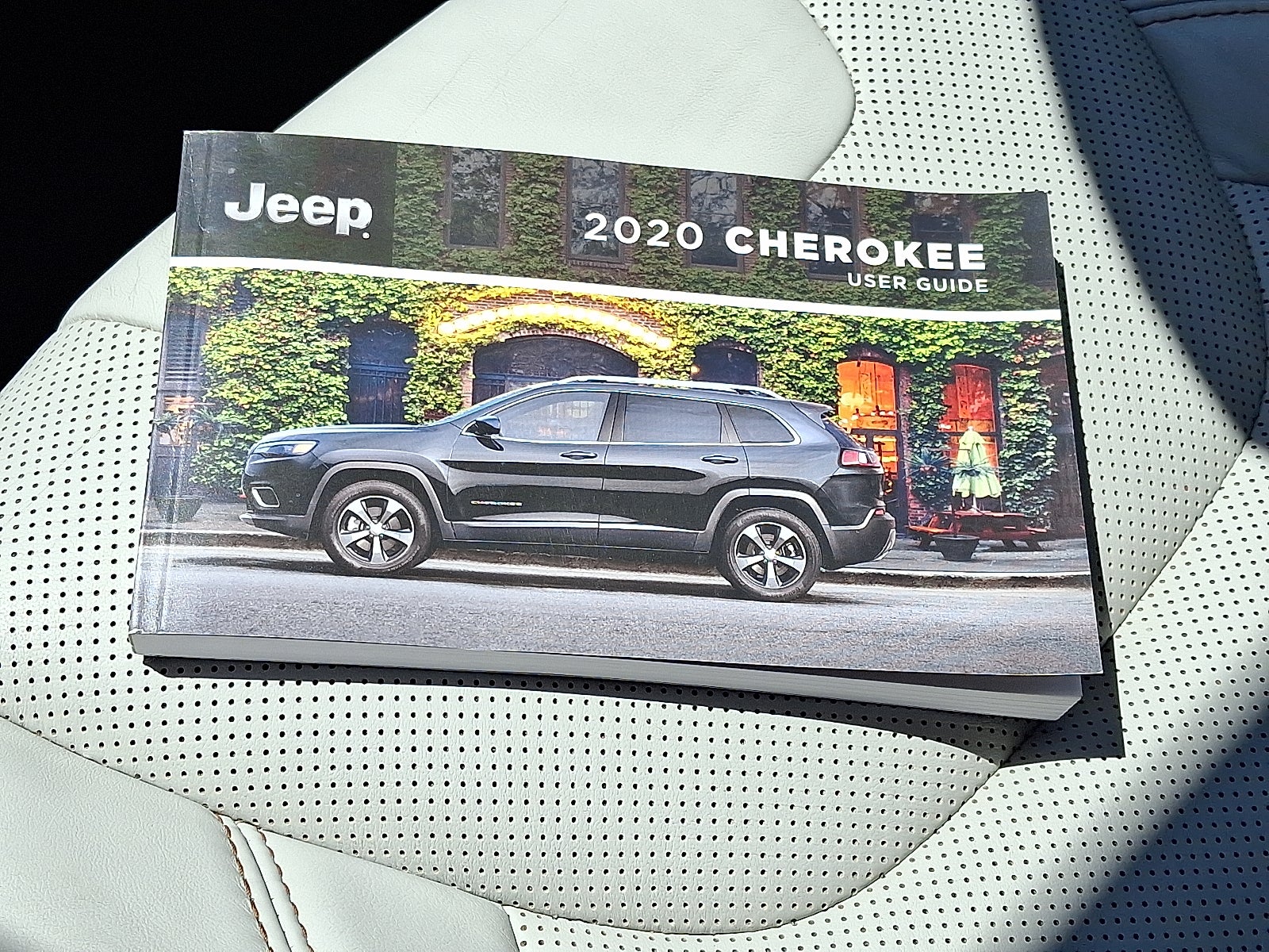 2020 Jeep Cherokee Limited 4x4 4WD