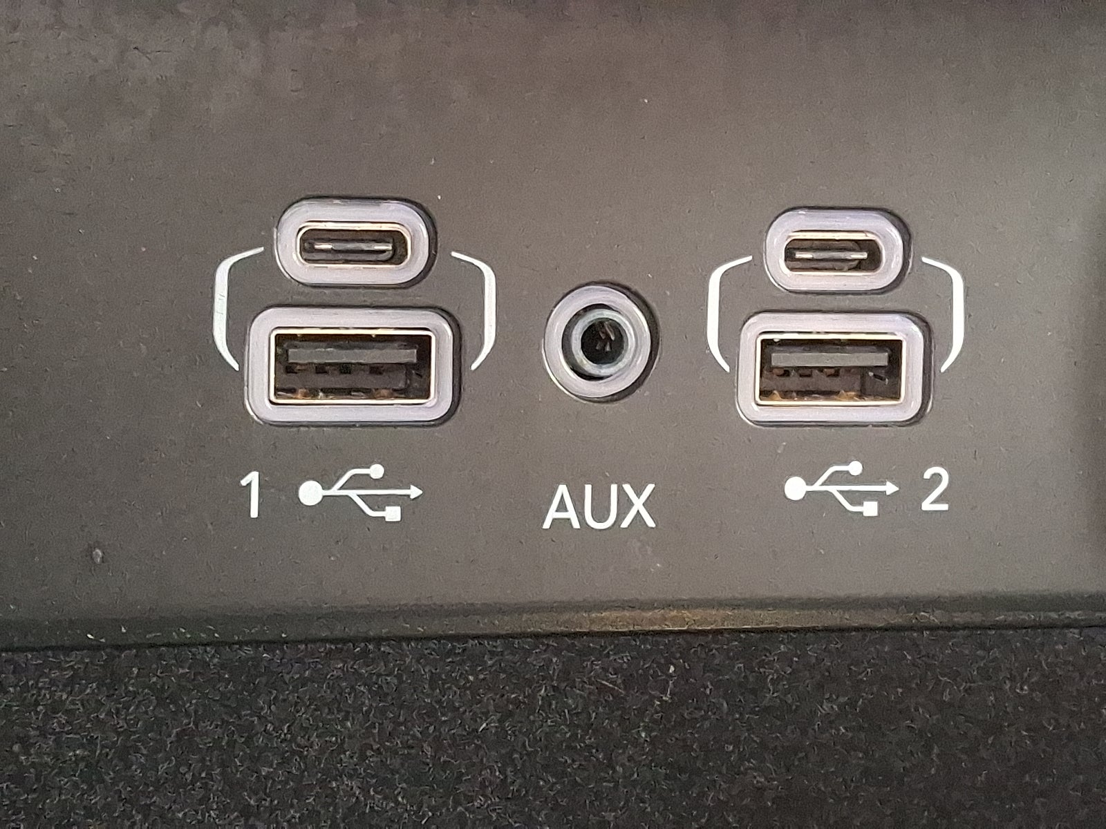 2023 Jeep Grand Cherokee Laredo 4x4 4WD