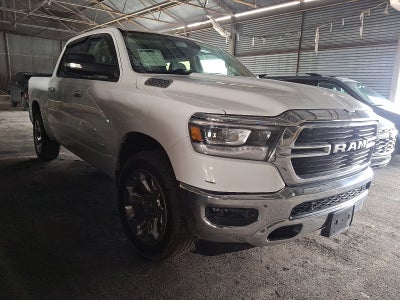 2019 RAM 1500 Big Horn/Lone Star Crew Cab 4x4 5'7" Box 4WD
