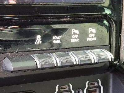 2020 RAM 1500 Big Horn Crew Cab 4x4 5'7" Box 4WD