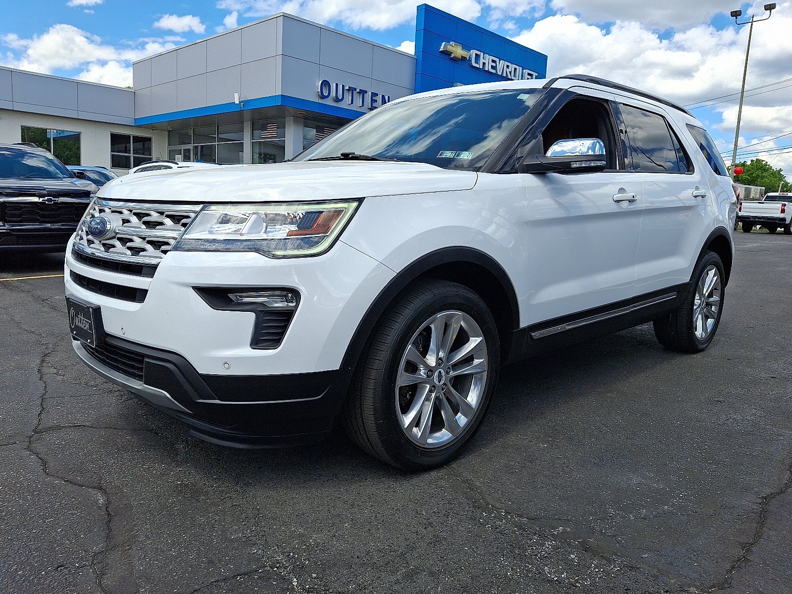 2019 Ford Explorer XLT 4WD's photo