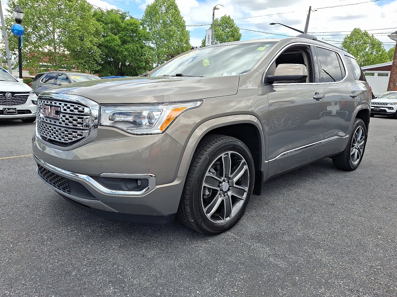 2019 GMC Acadia Denali AWD's photo