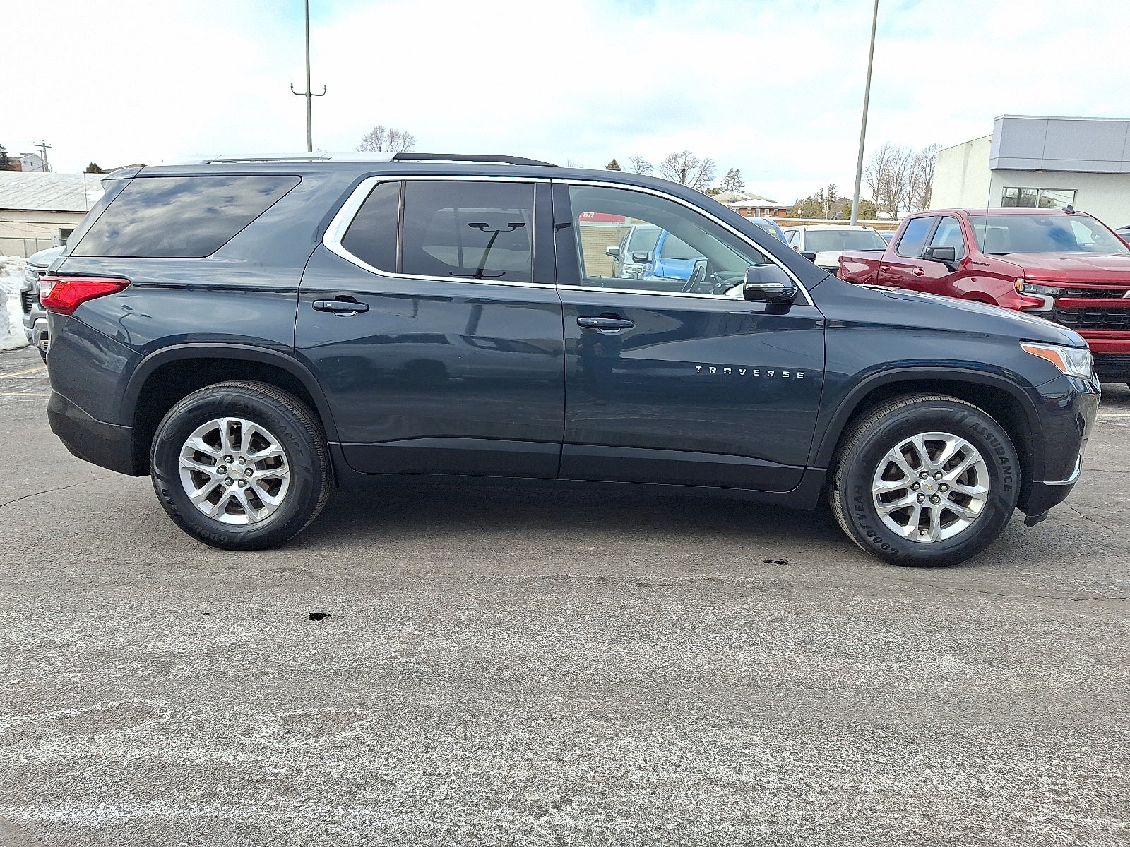 2018 Chevrolet Traverse LT Cloth AWD
