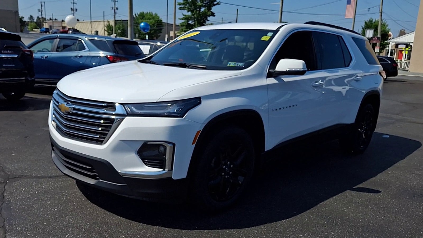 2023 Chevrolet Traverse LT Cloth