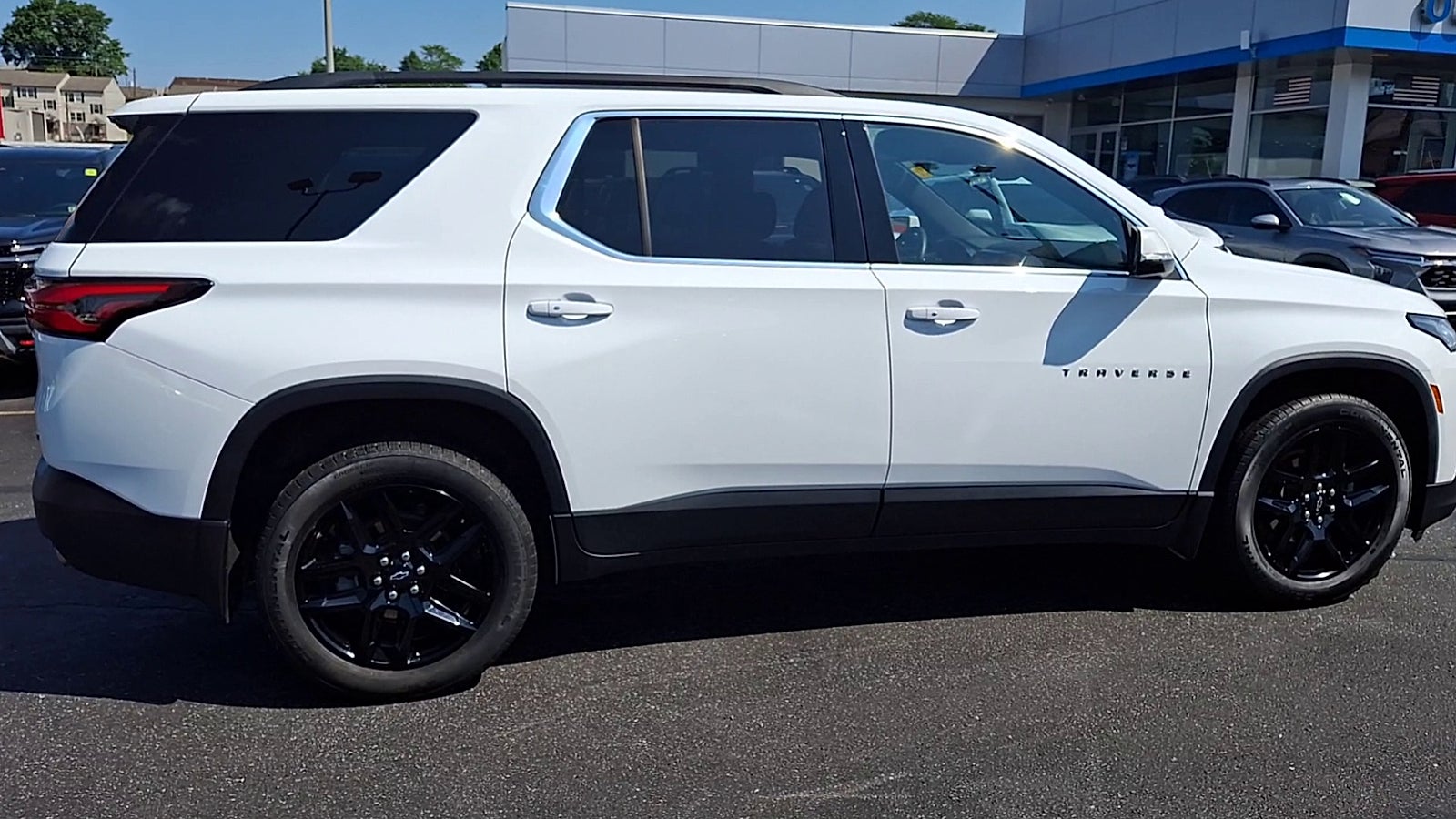 2023 Chevrolet Traverse LT Cloth