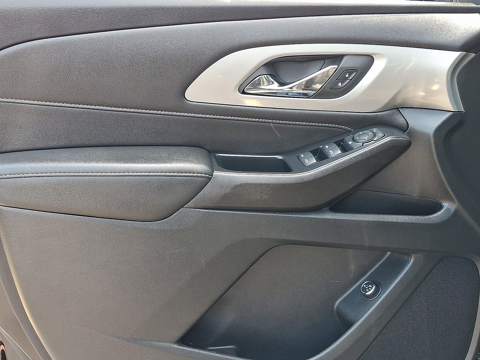 2022 Chevrolet Traverse LT Leather AWD
