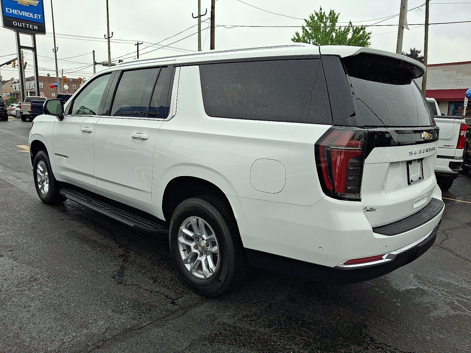 2026 Chevrolet Suburban LS 4WD