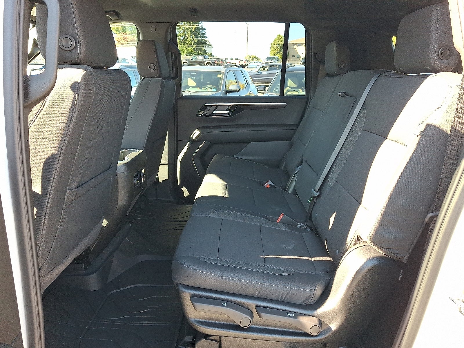 2027 Chevrolet Suburban LS 4WD