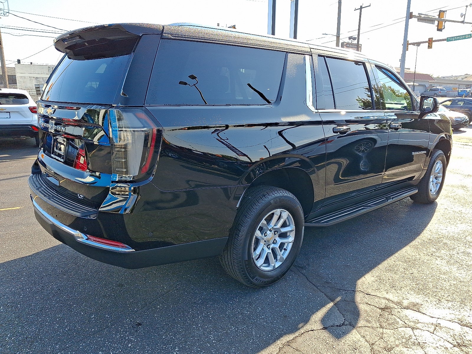 2027 Chevrolet Suburban LT 4WD