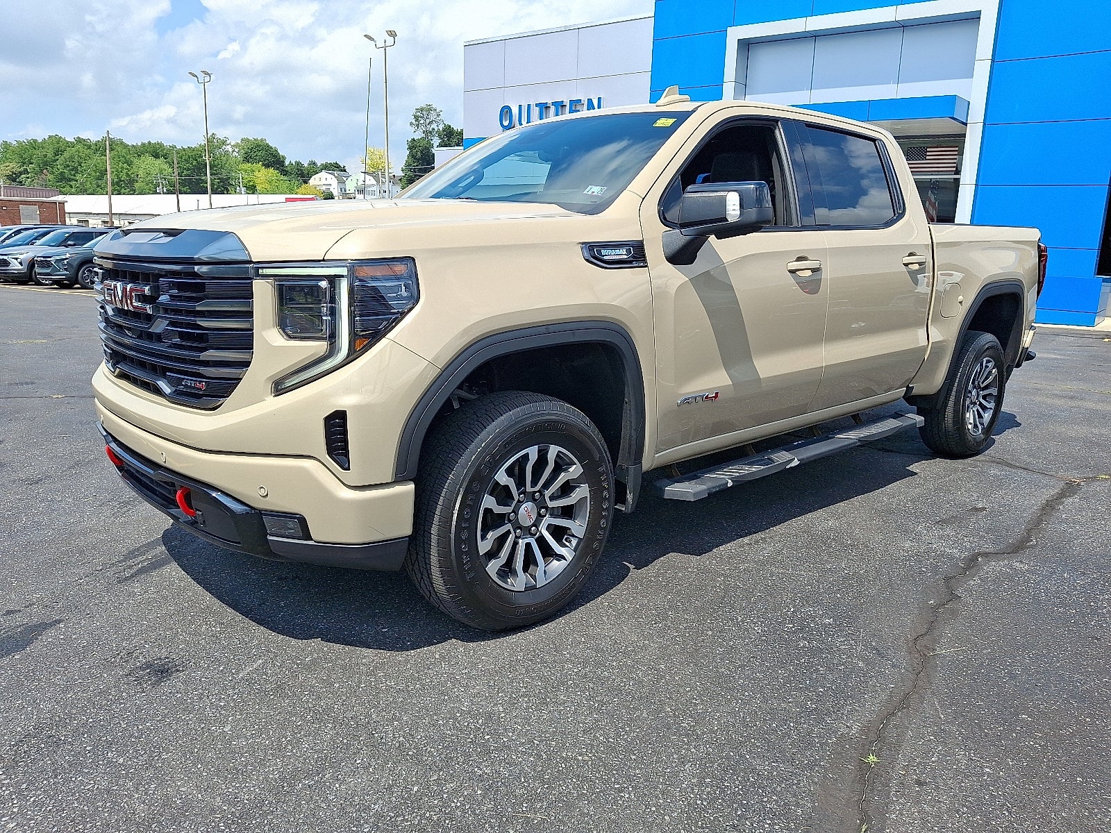 2023 GMC Sierra 1500 AT4 4WD