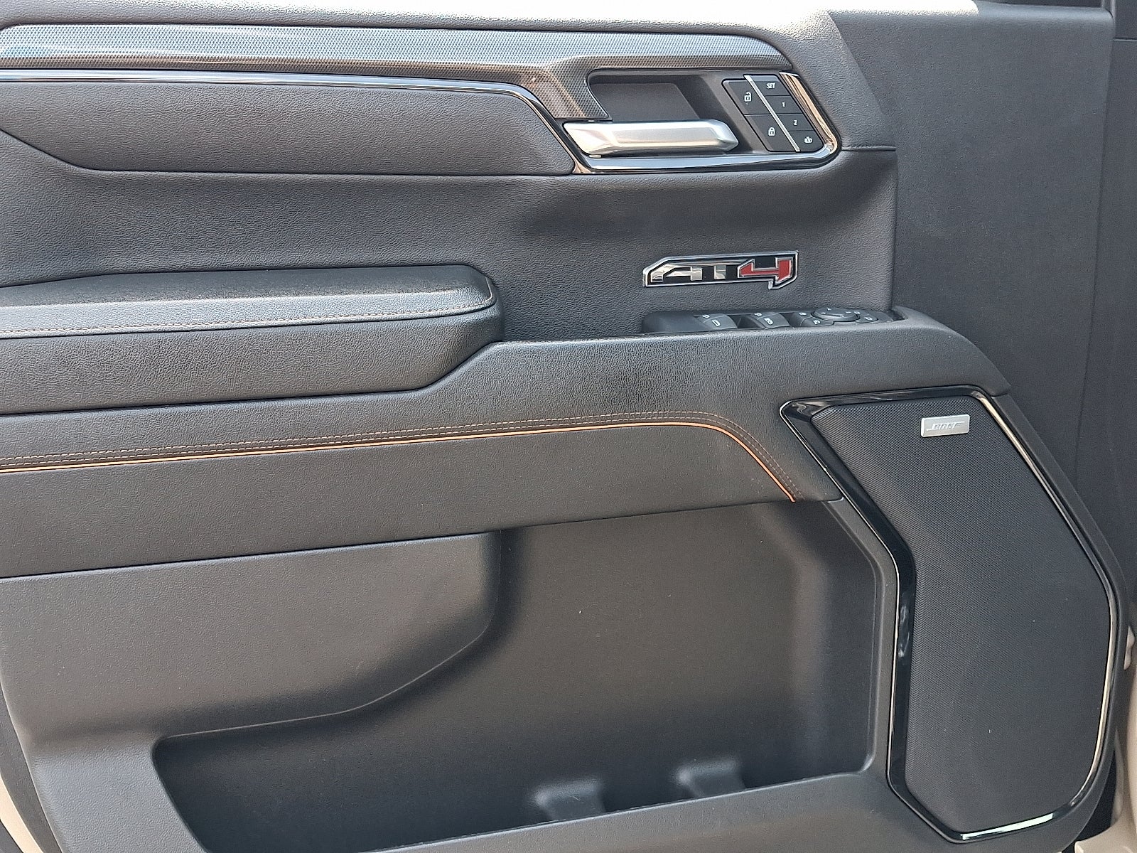 2023 GMC Sierra 1500 AT4 4WD