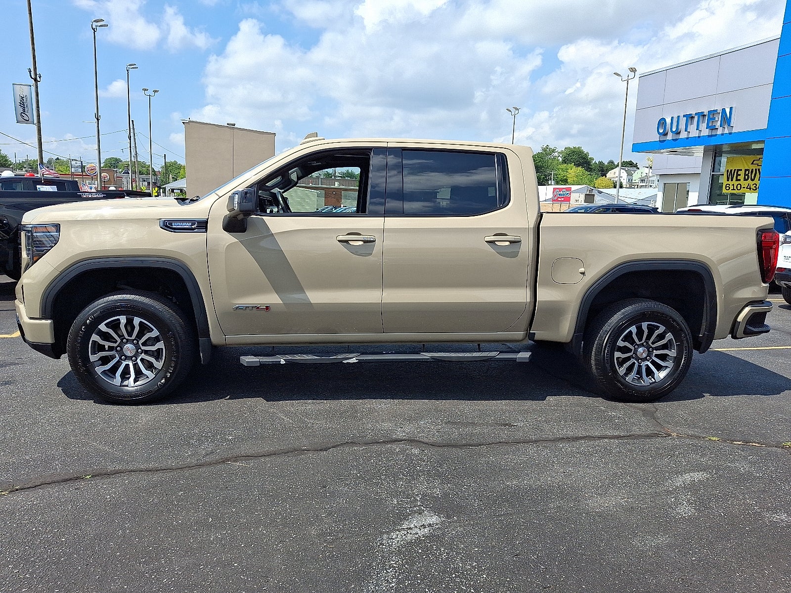 2023 GMC Sierra 1500 AT4 4WD