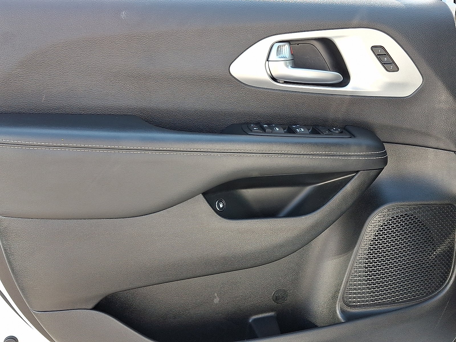 2024 Chrysler Pacifica Hybrid S Appearance Pkg FWD