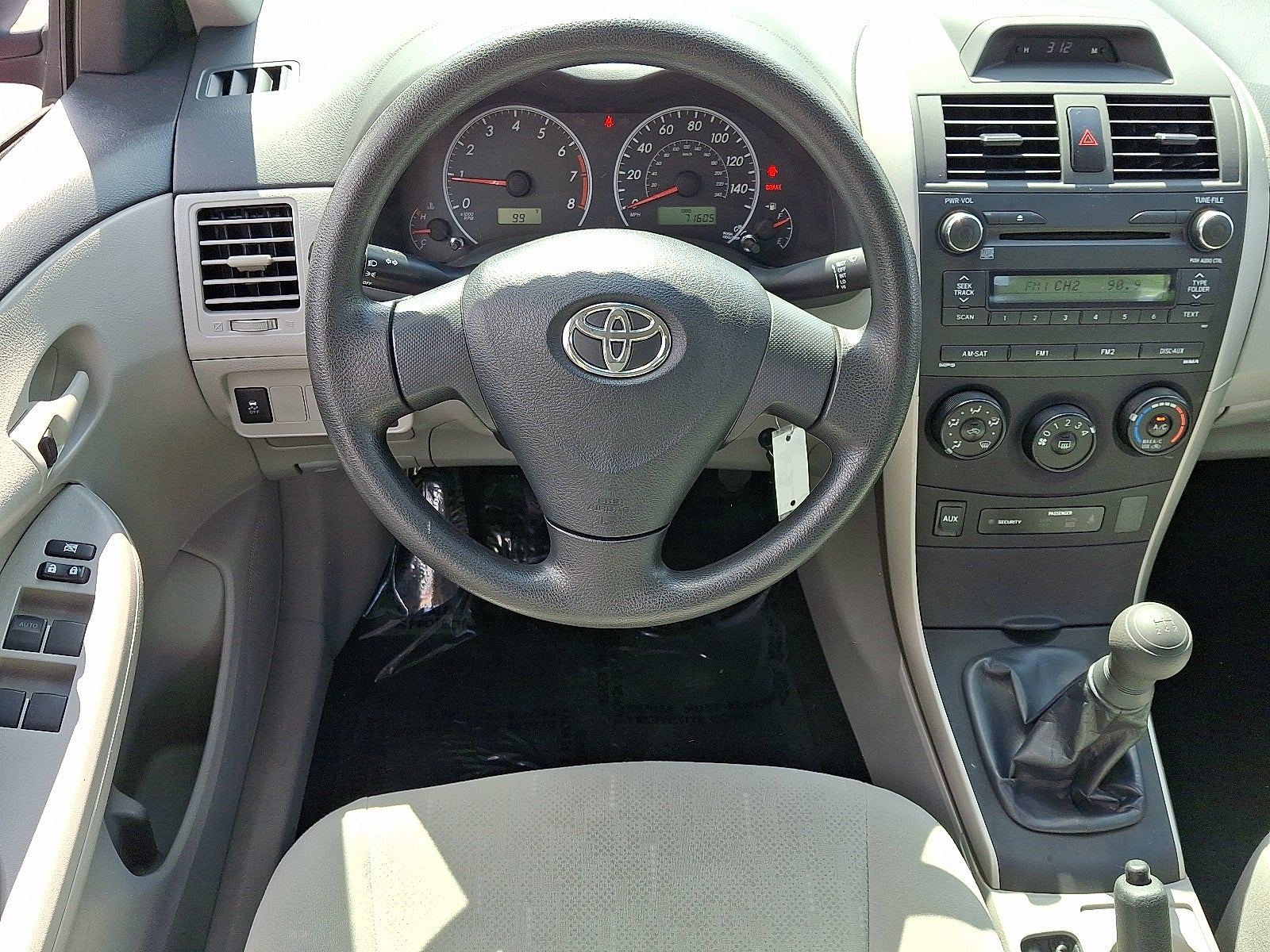 2013 Toyota Corolla L FWD