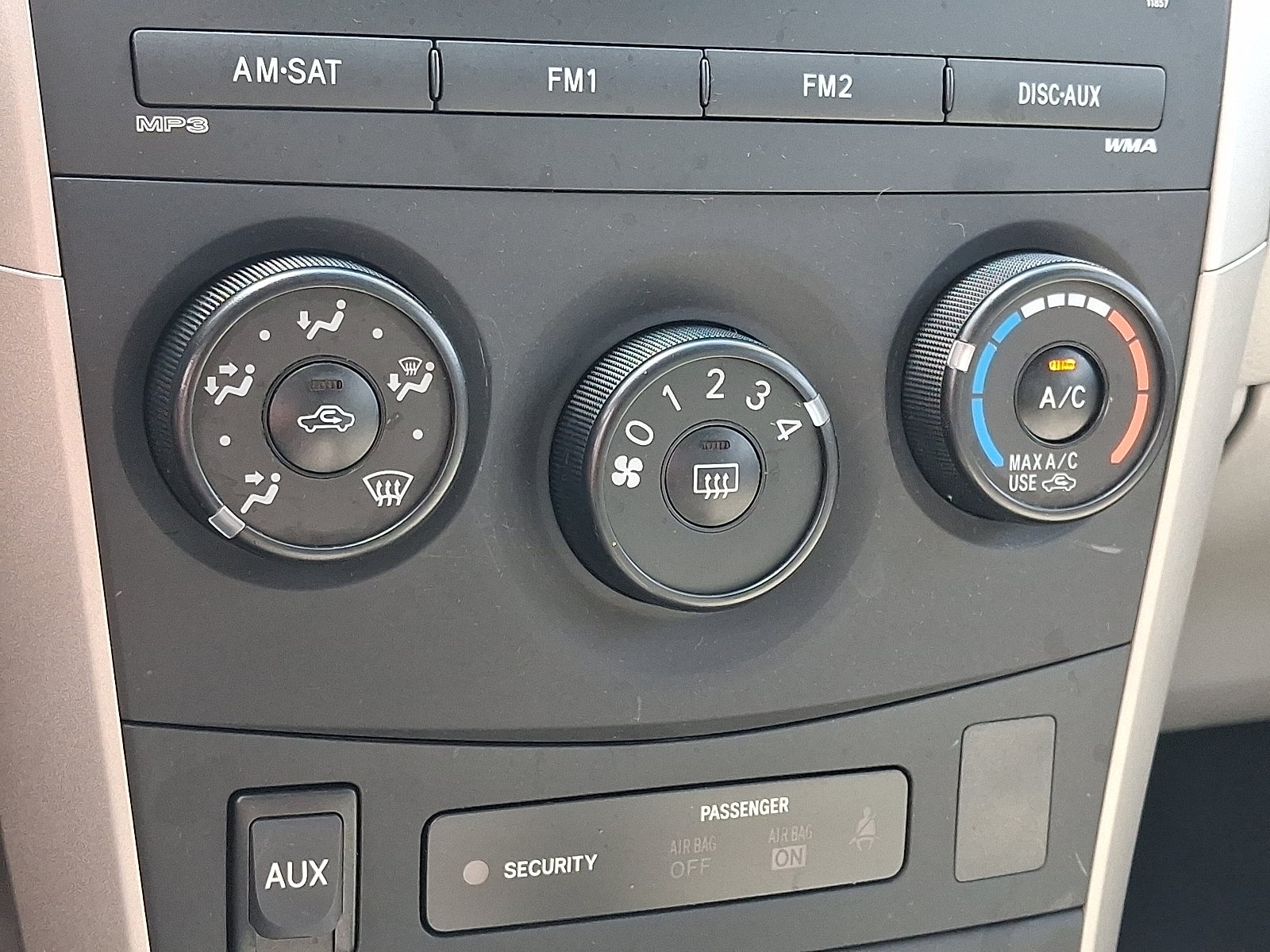 2013 Toyota Corolla L FWD