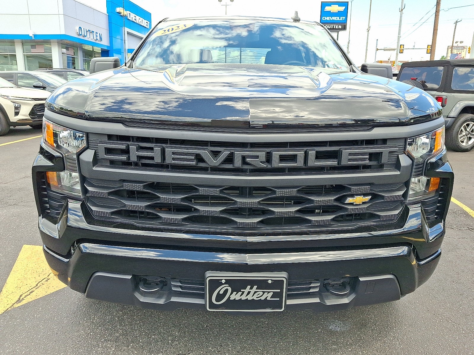 2023 Chevrolet Silverado 1500 Custom 4WD