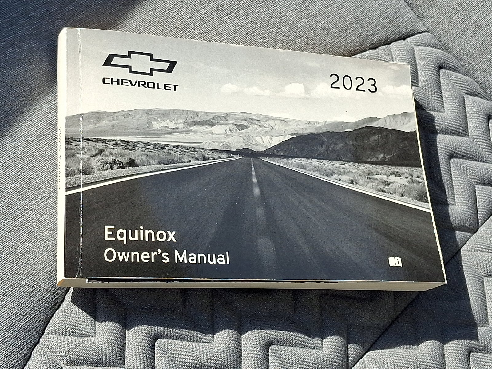 2023 Chevrolet Equinox LS AWD