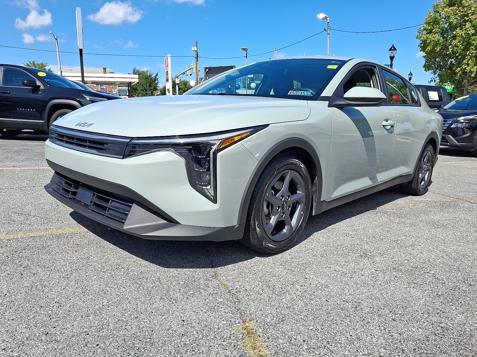 2025 Kia K4 LXS FWD