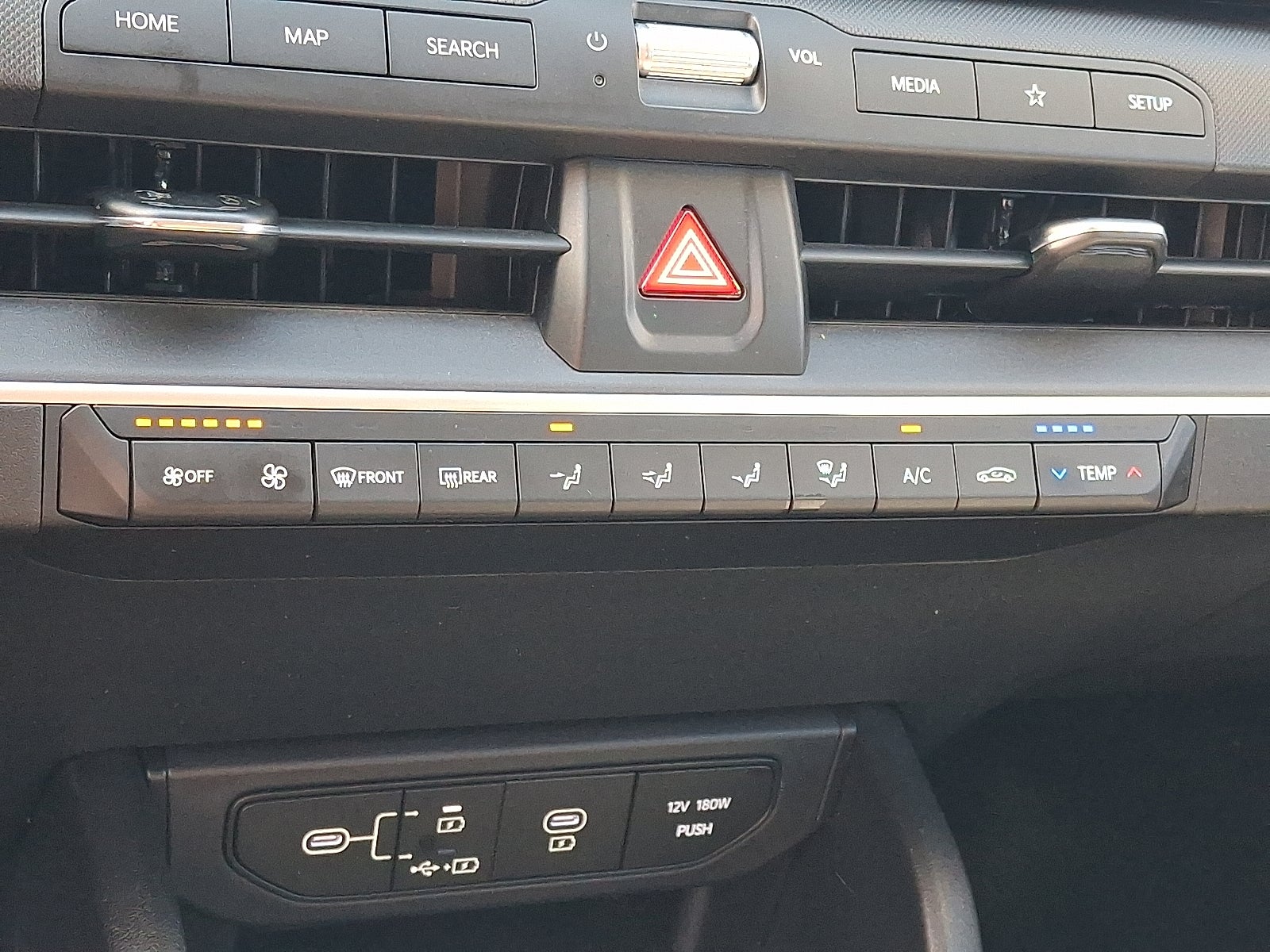 2025 Kia K4 LXS FWD