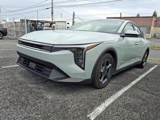 2025 Kia K4 LXS FWD