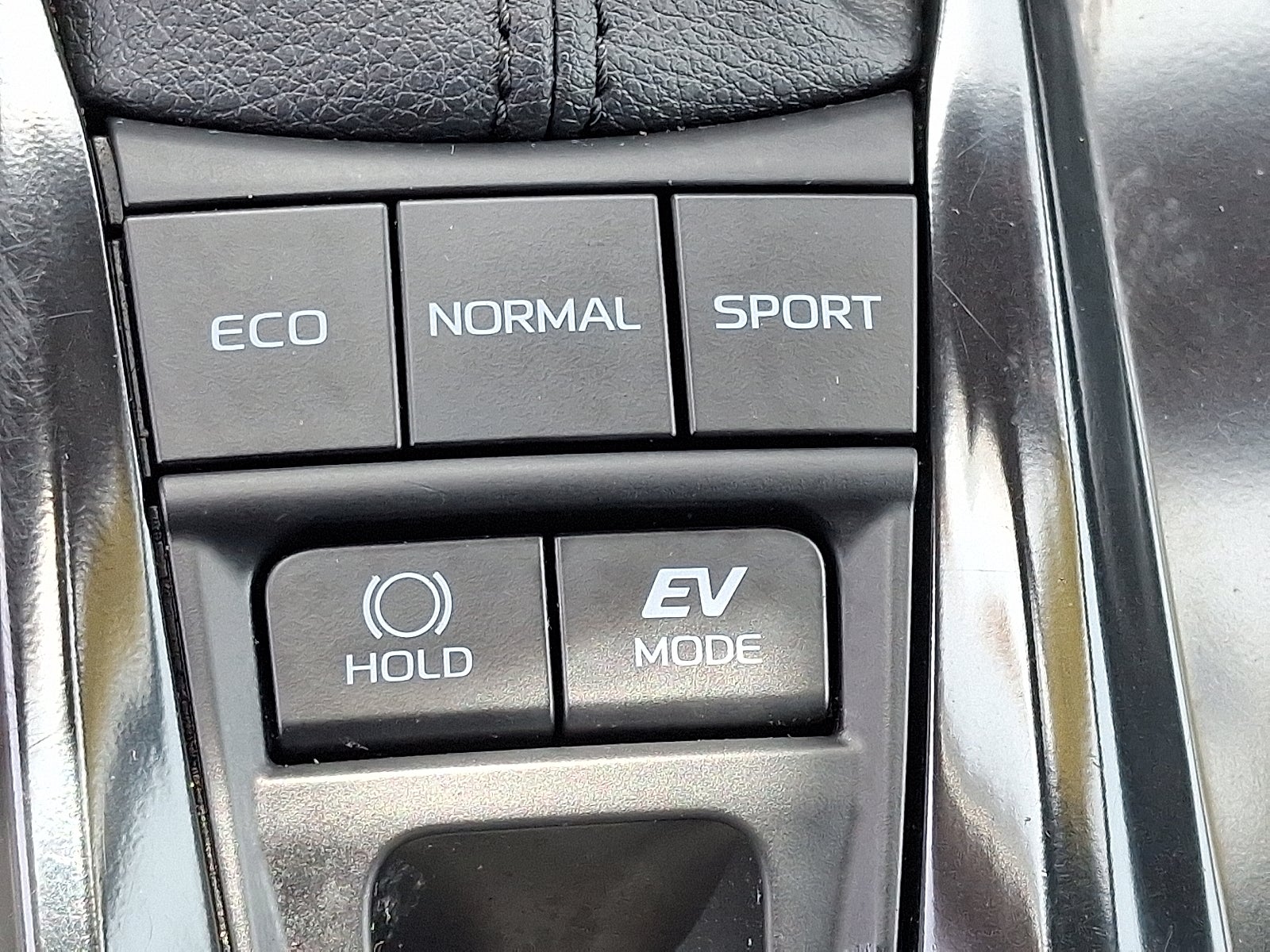 2025 Toyota Camry LE FWD