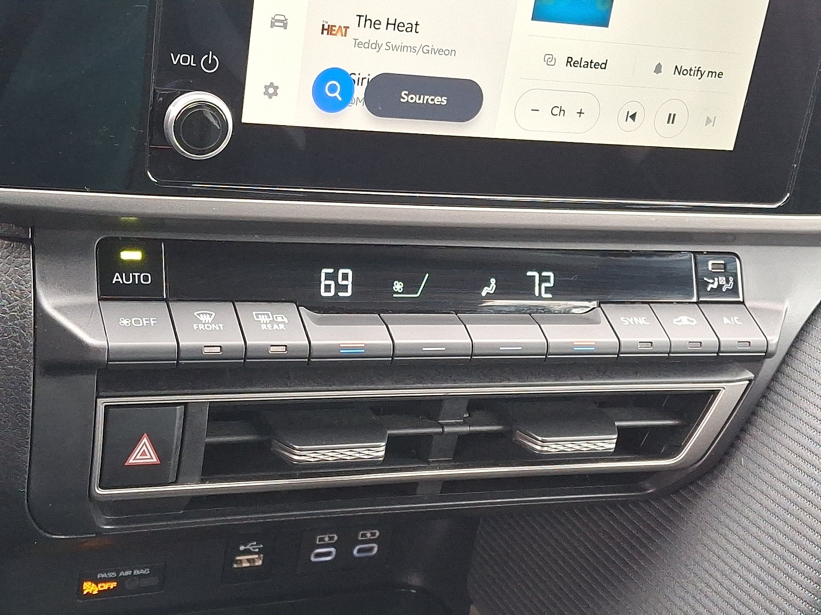 2025 Toyota Camry LE FWD