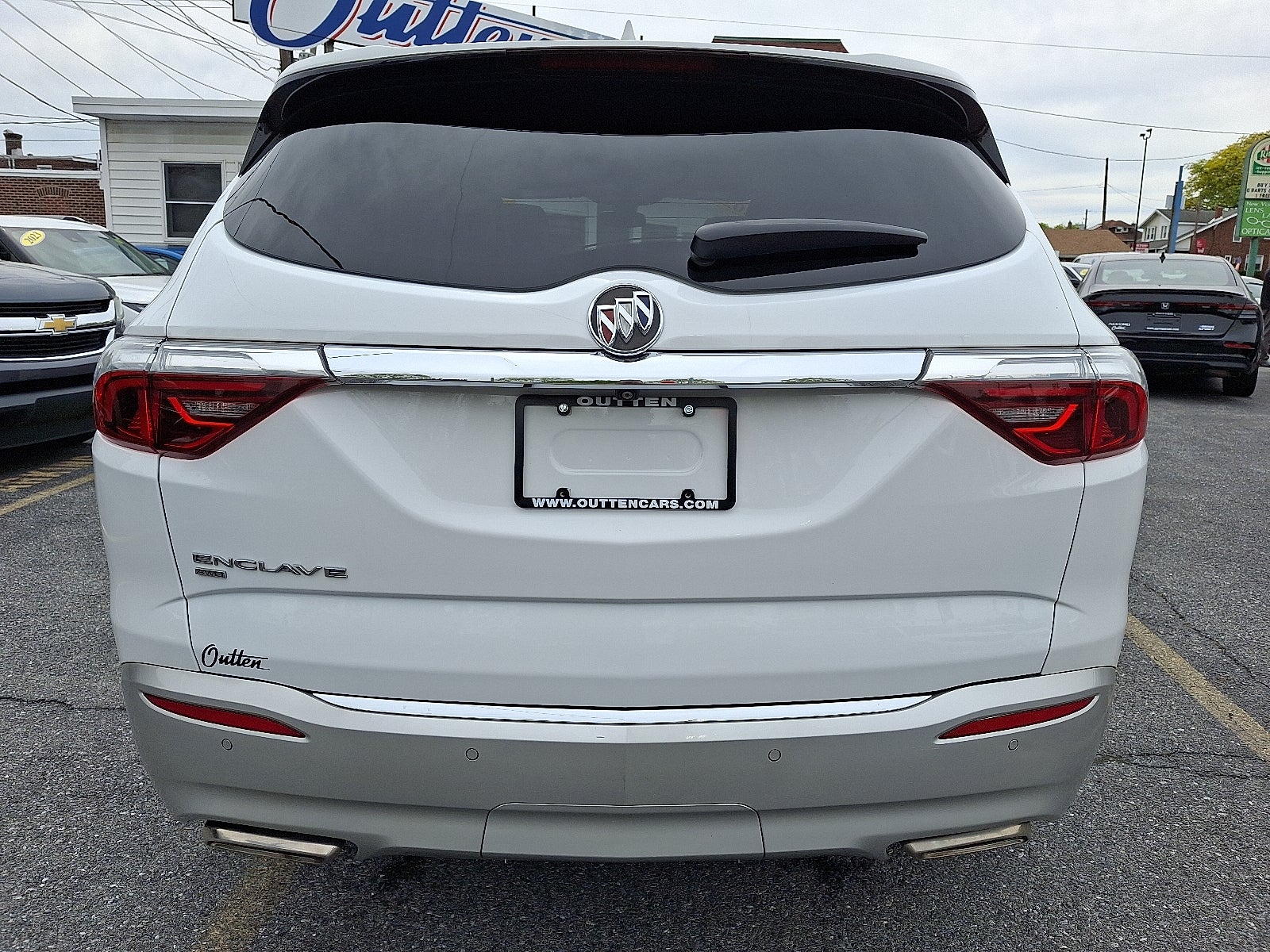 2023 Buick Enclave Essence AWD