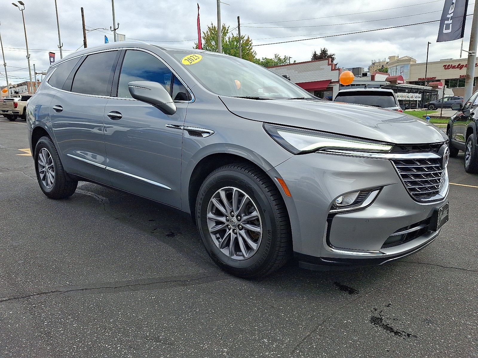 2023 Buick Enclave Essence AWD