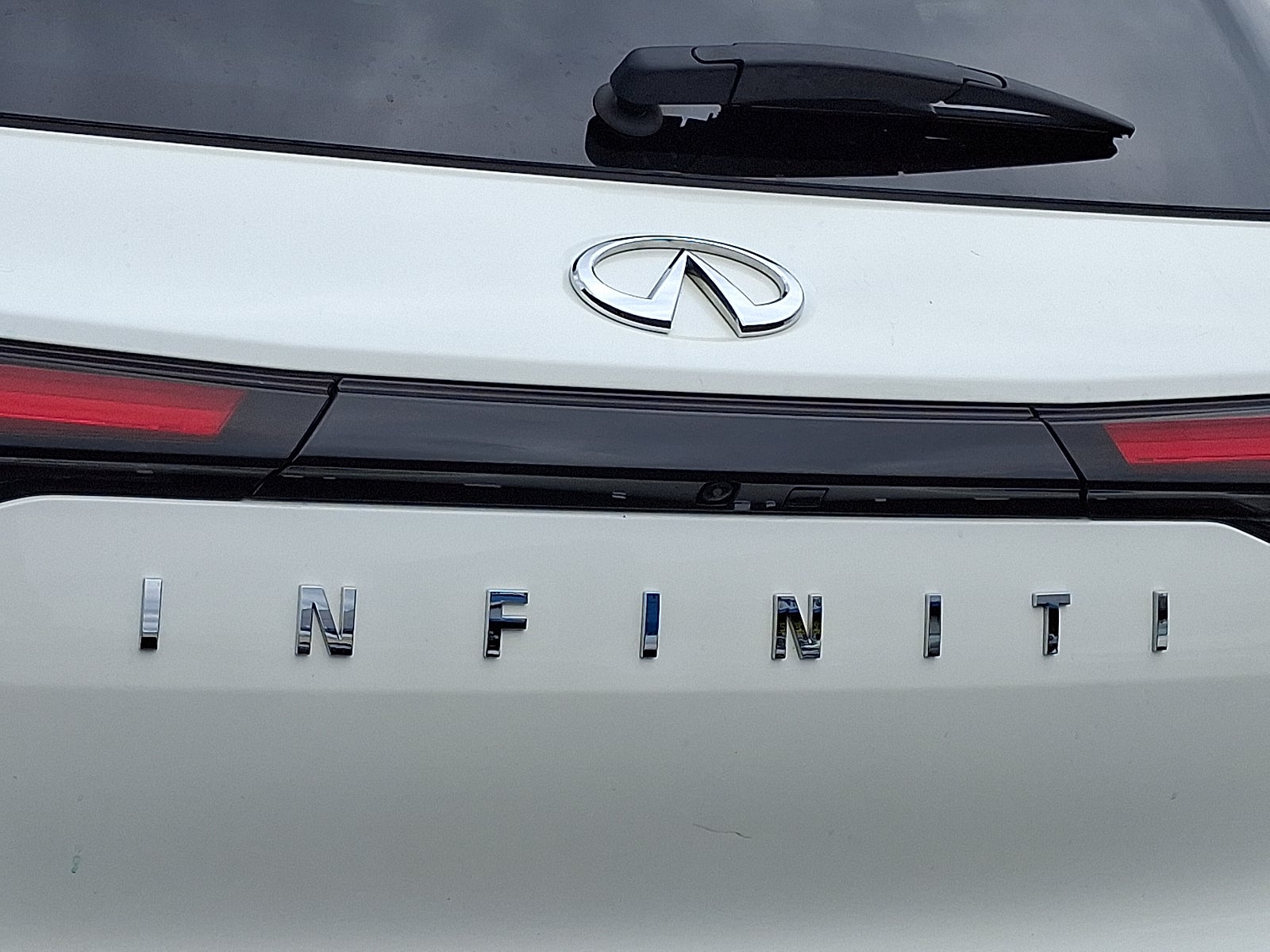 2024 INFINITI QX60 LUXE AWD AWD
