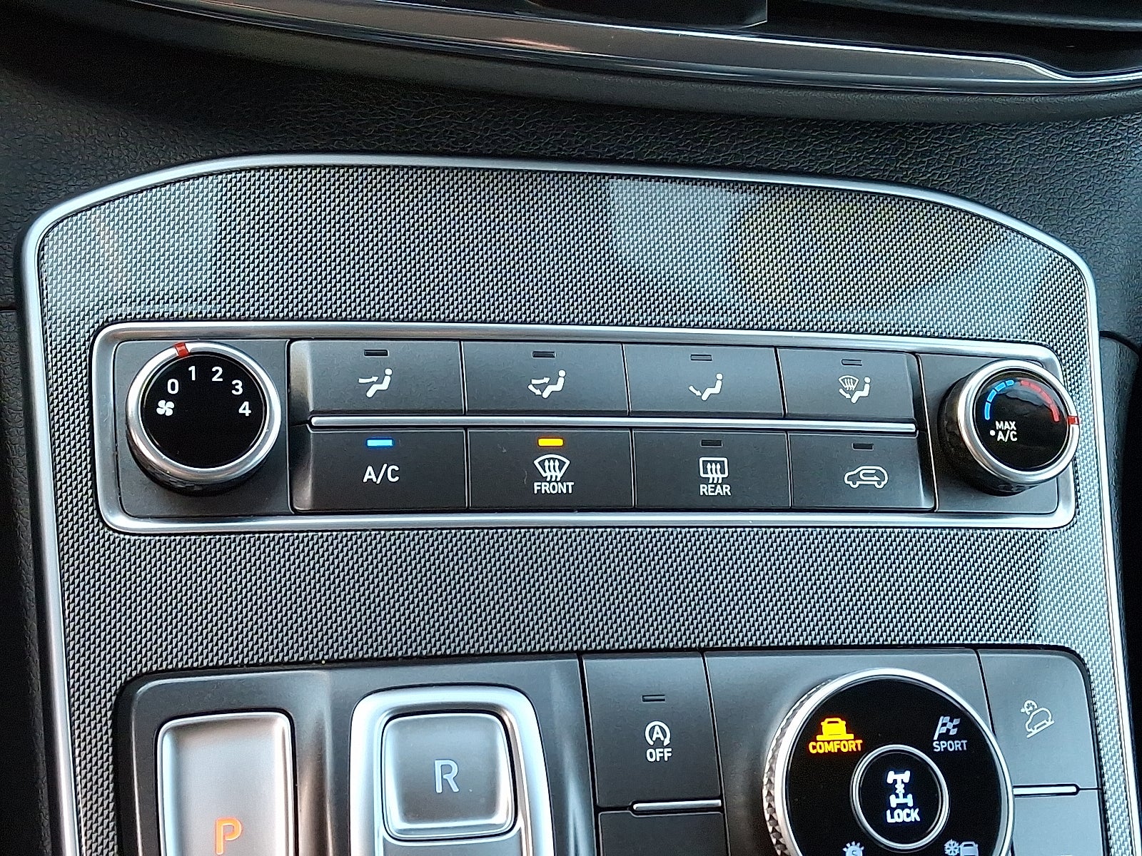 2023 Hyundai Santa Fe SE