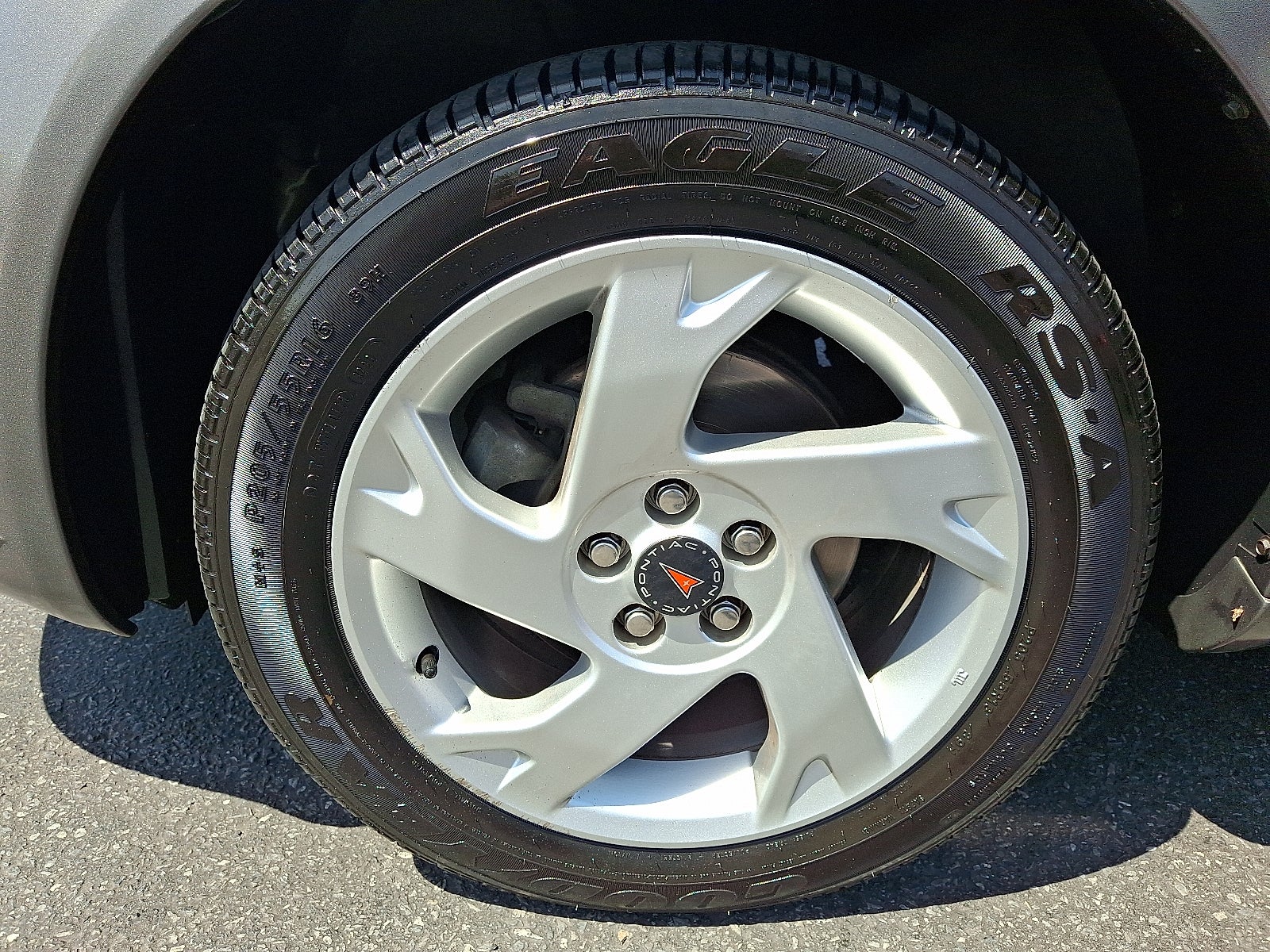 2005 Pontiac Vibe AWD