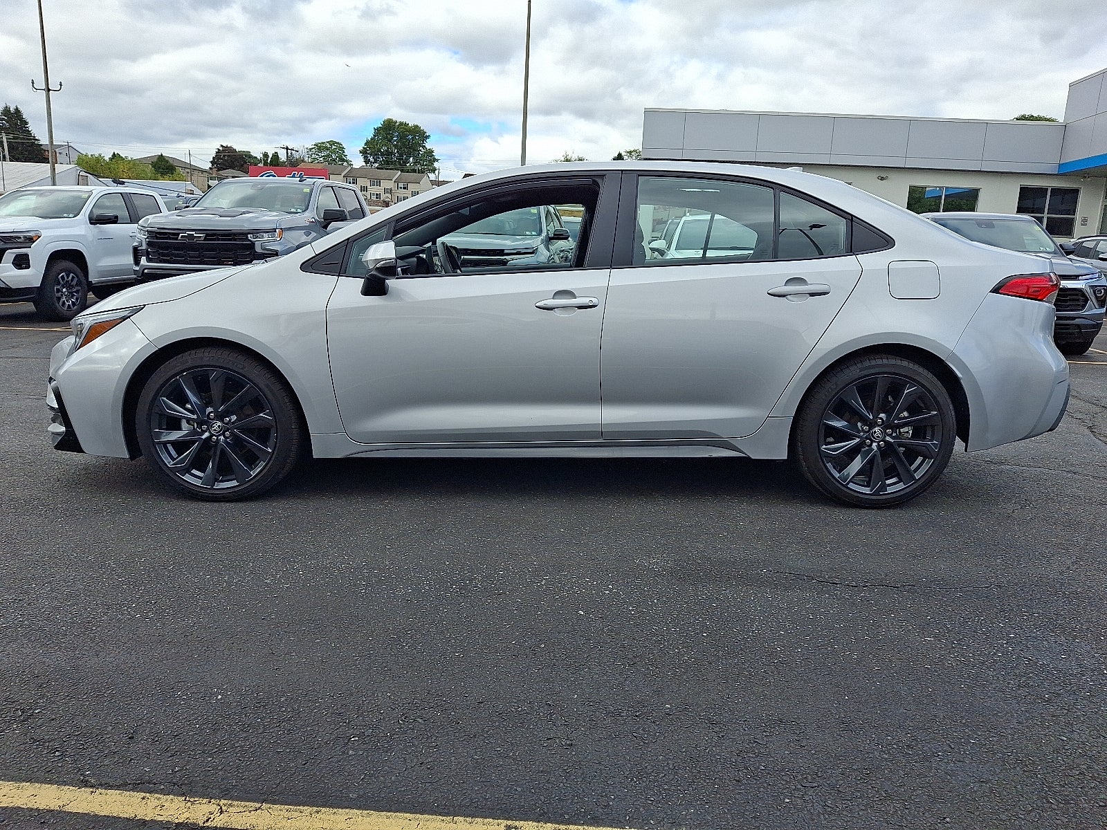 2026 Toyota Corolla SE FWD