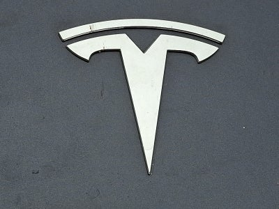2023 Tesla Model 3 RWD