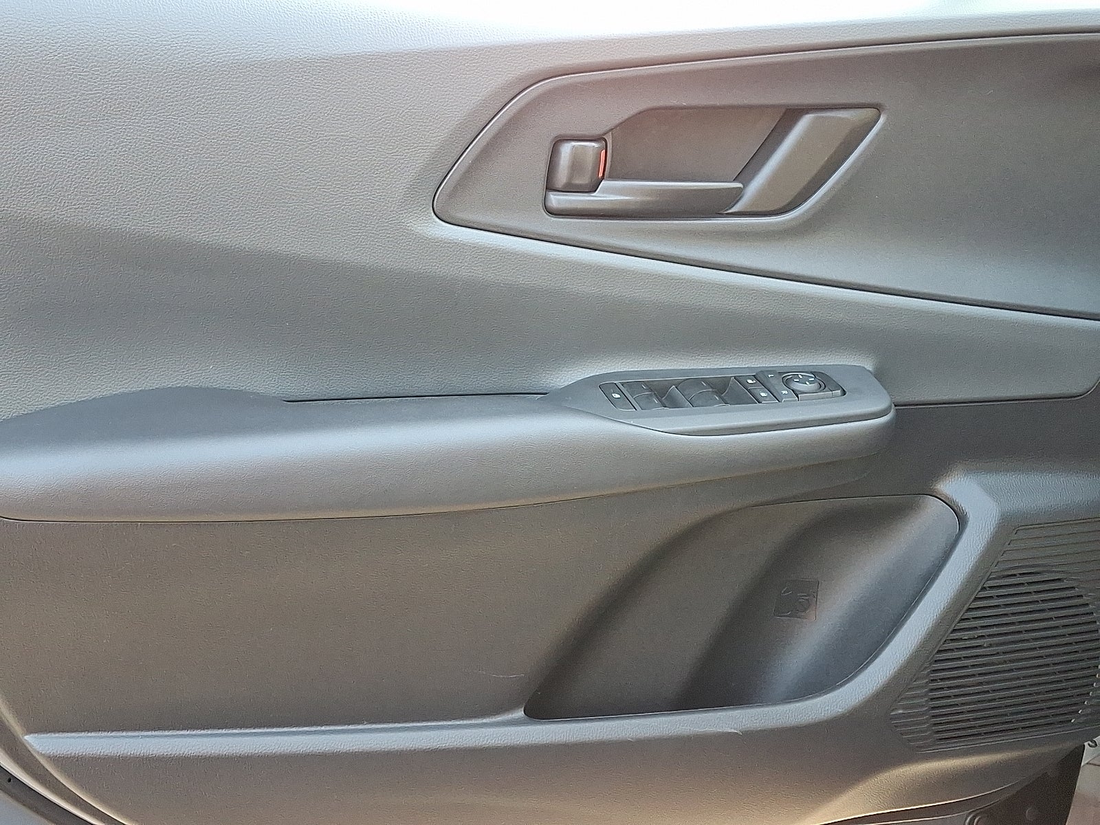 2025 Toyota Prius LE FWD