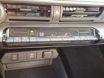 2025 Toyota Prius LE FWD