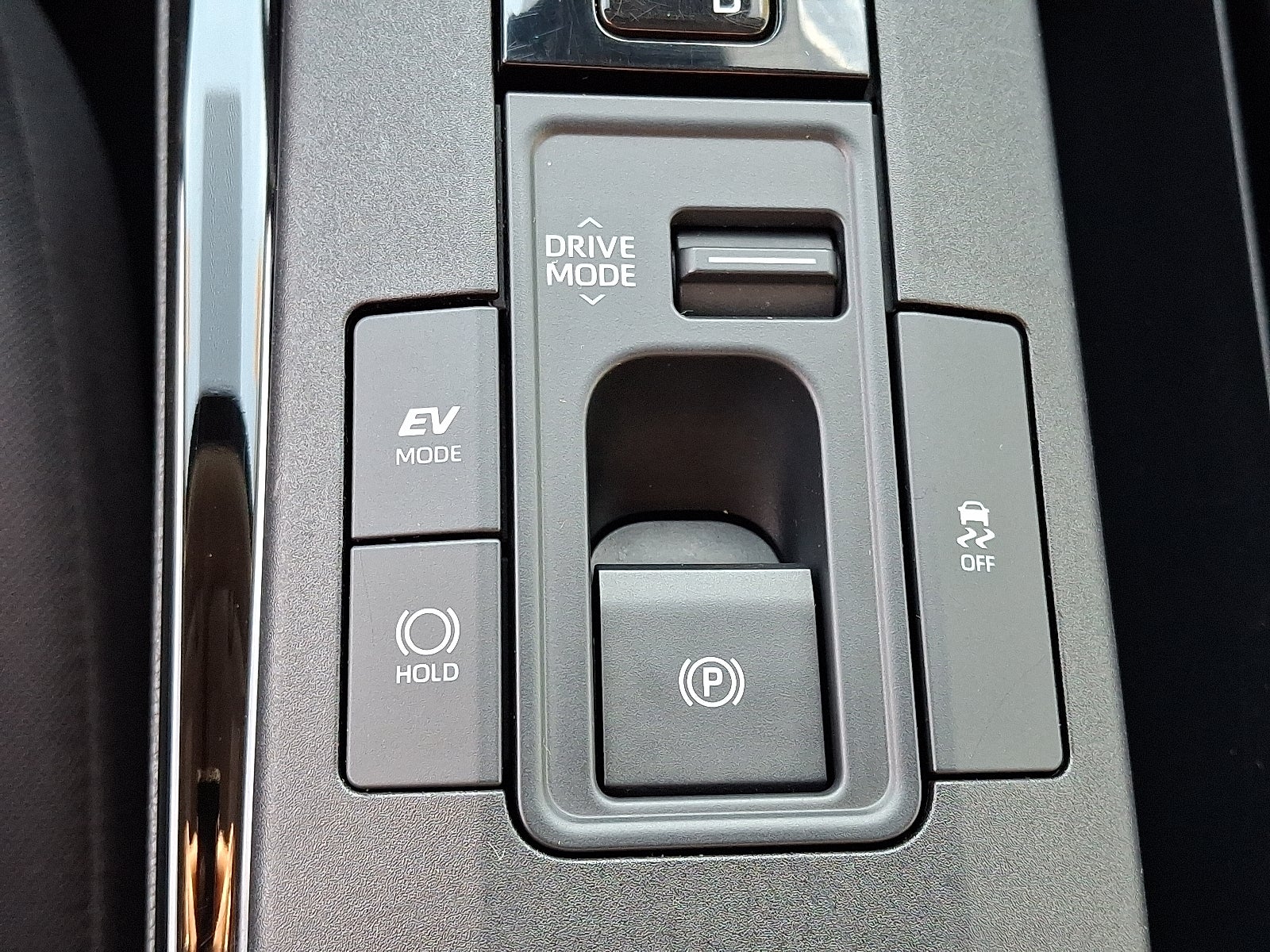 2025 Toyota Prius LE FWD