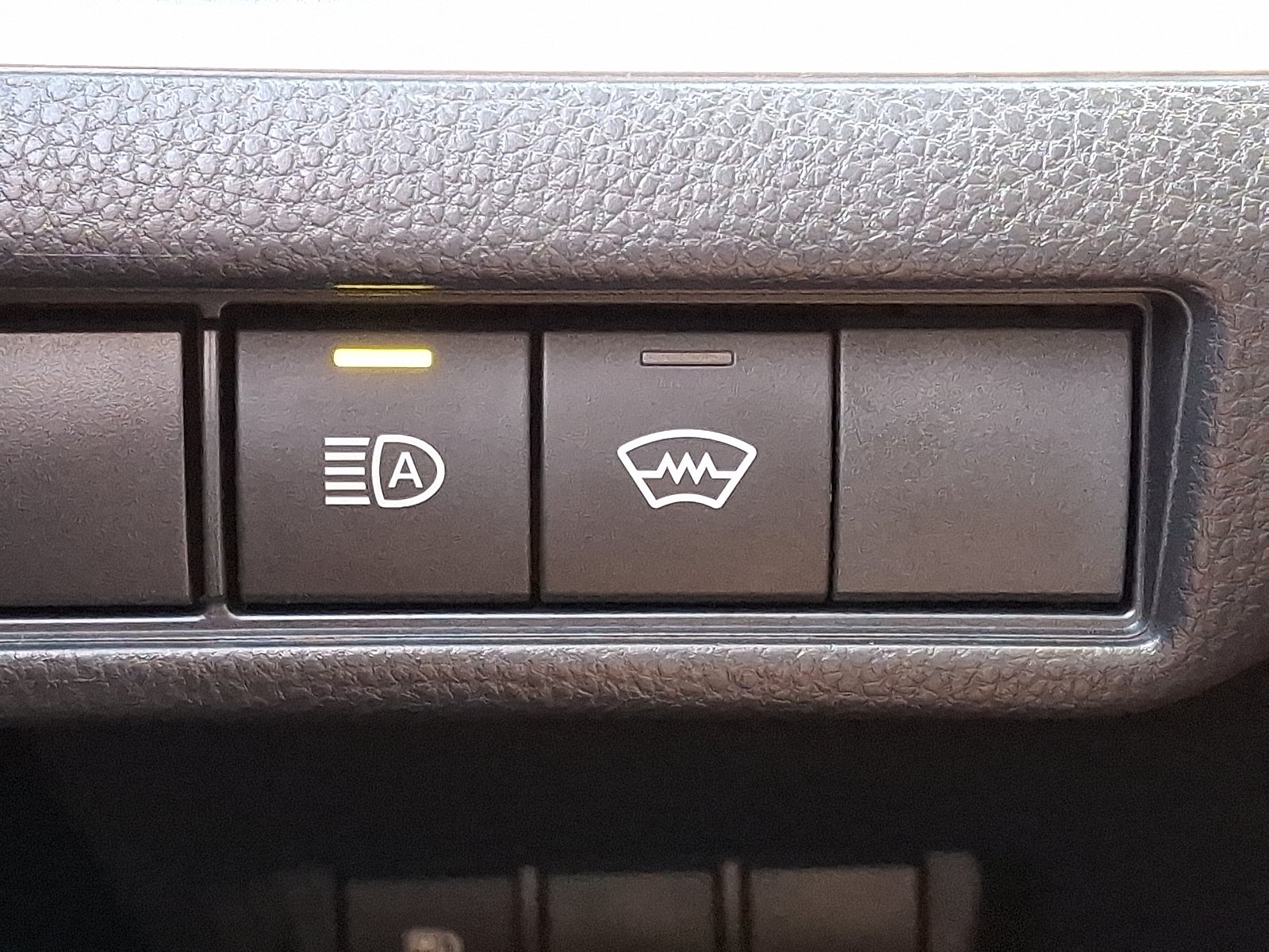 2025 Toyota Prius LE FWD