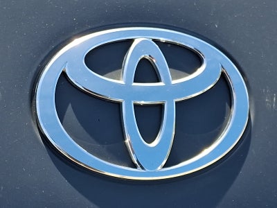 2025 Toyota Prius LE FWD
