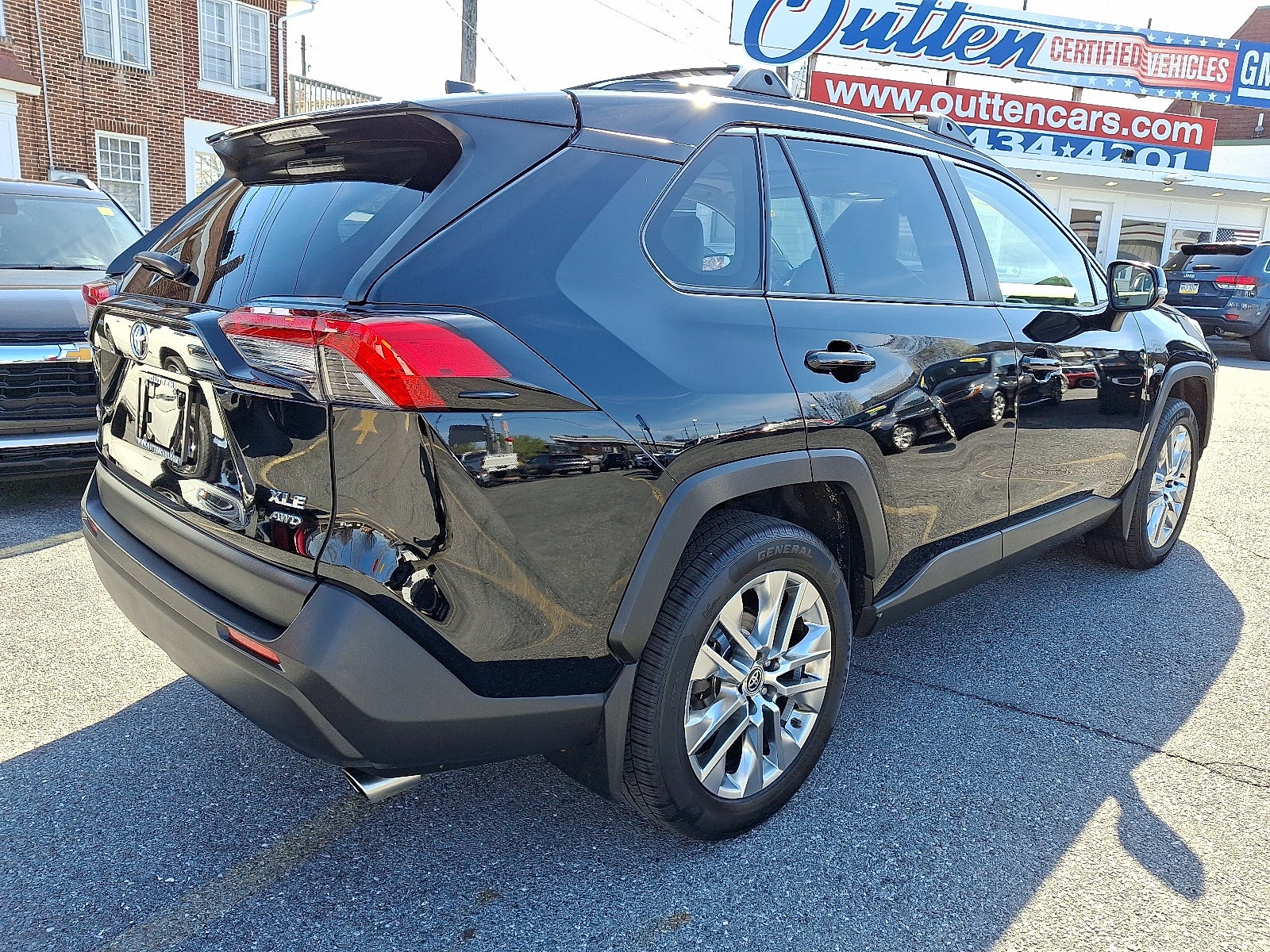 2020 Toyota RAV4 XLE Premium AWD