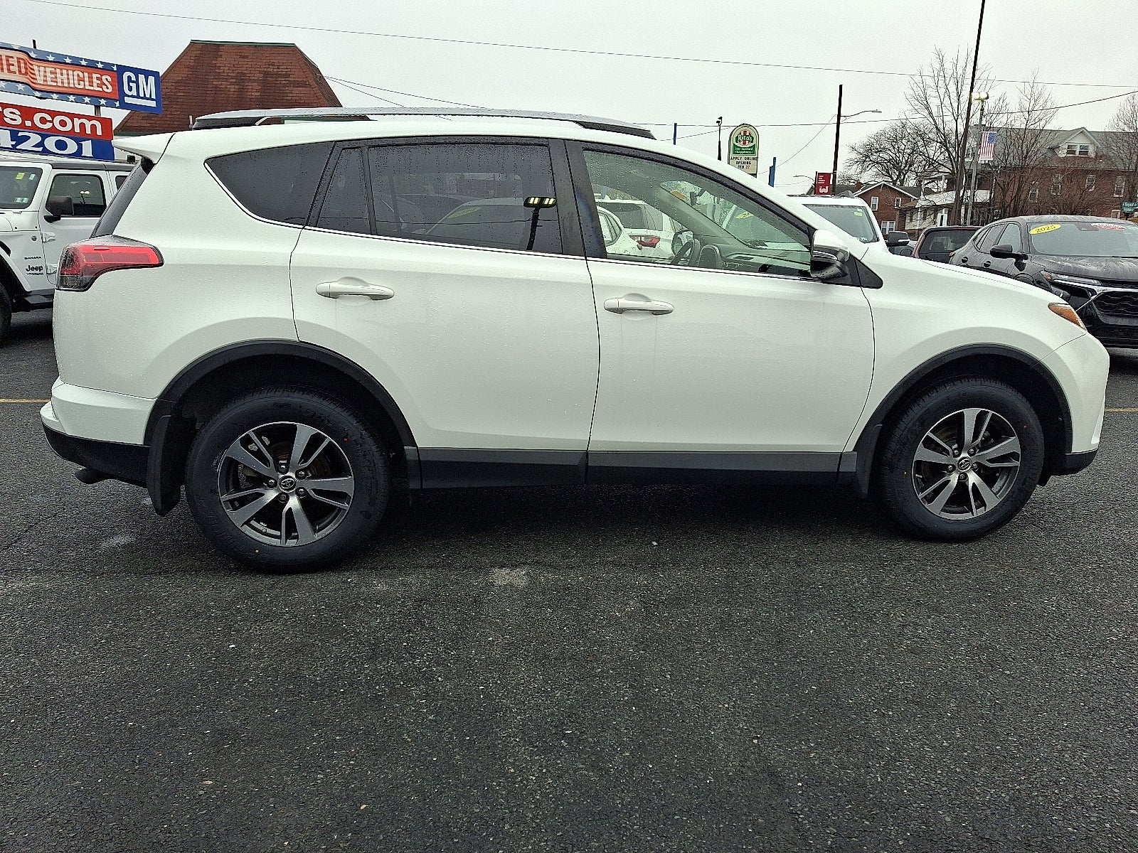 2018 Toyota RAV4 XLE AWD