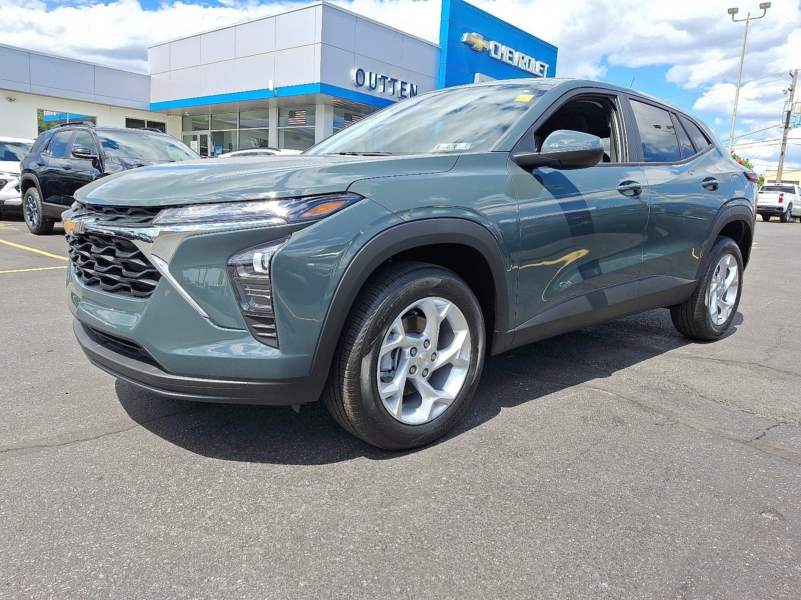 2026 Chevrolet Trax LS FWD