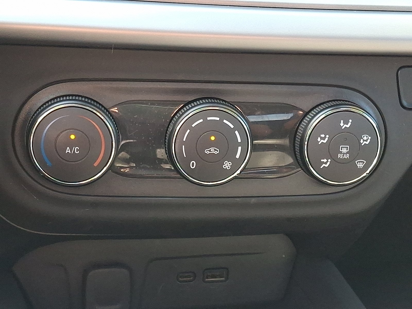 2025 Chevrolet Trax LS FWD