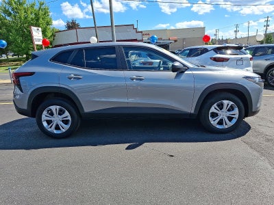 2025 Chevrolet Trax LS FWD
