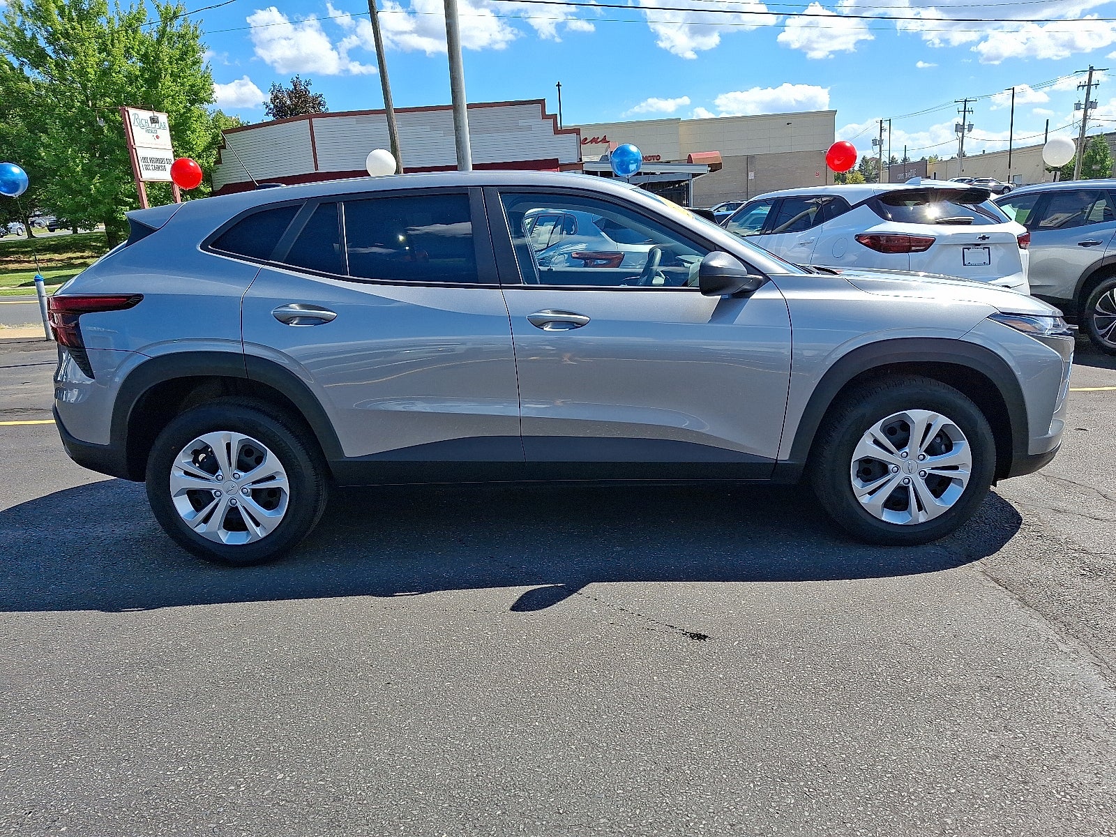 2025 Chevrolet Trax LS FWD