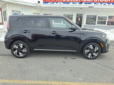 2023 Kia Soul GT-Line FWD