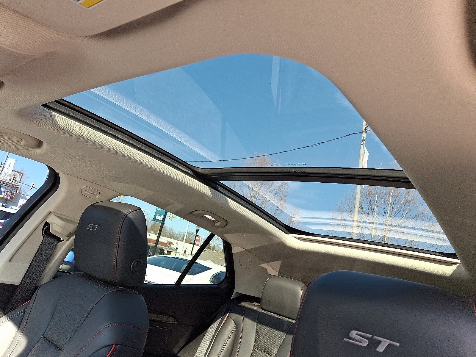 2023 Buick Envision Essence AWD