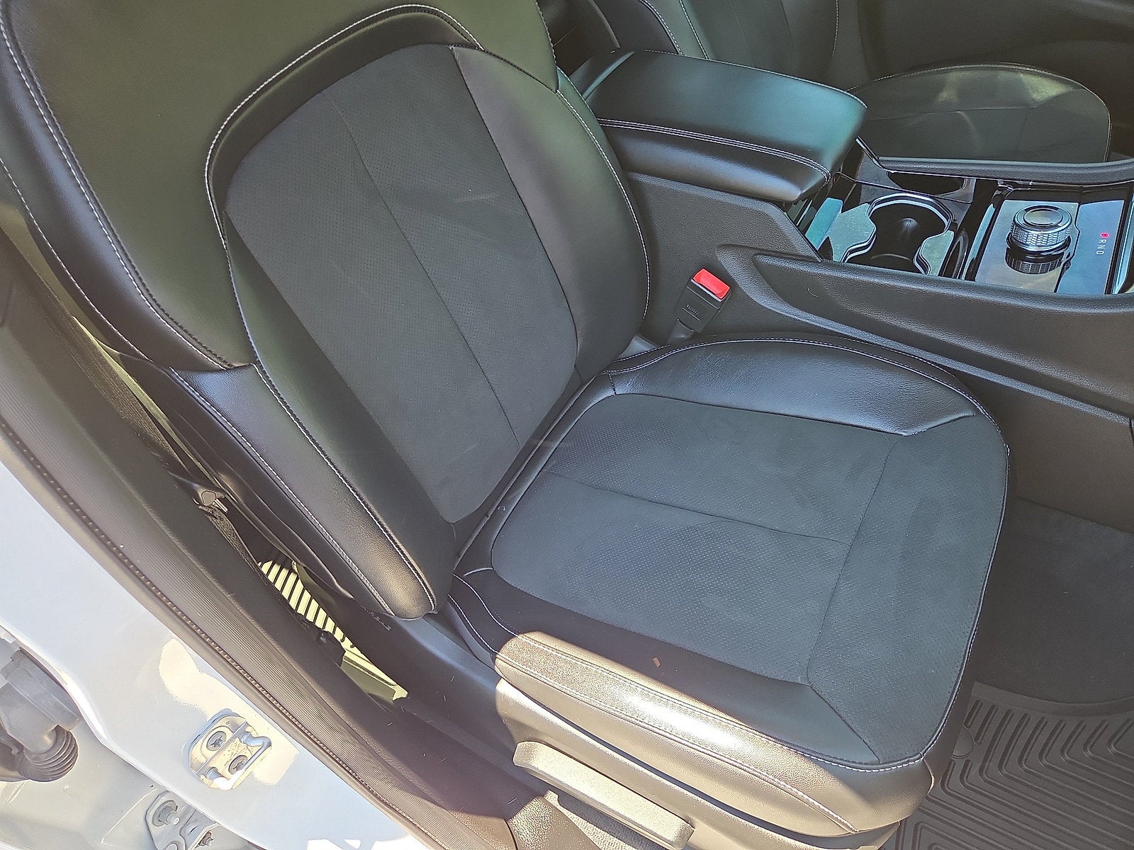 2023 Jeep Grand Cherokee Altitude 4WD