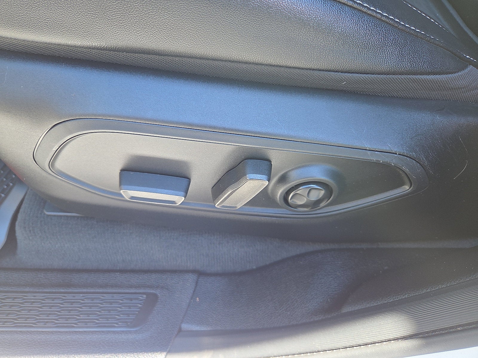 2023 Jeep Grand Cherokee Altitude 4WD