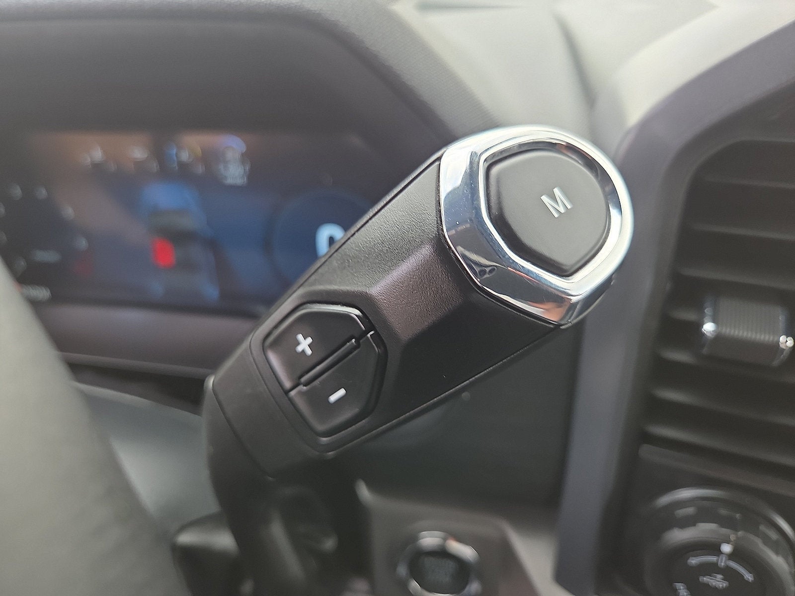 2024 Ford F-150 XLT 4WD