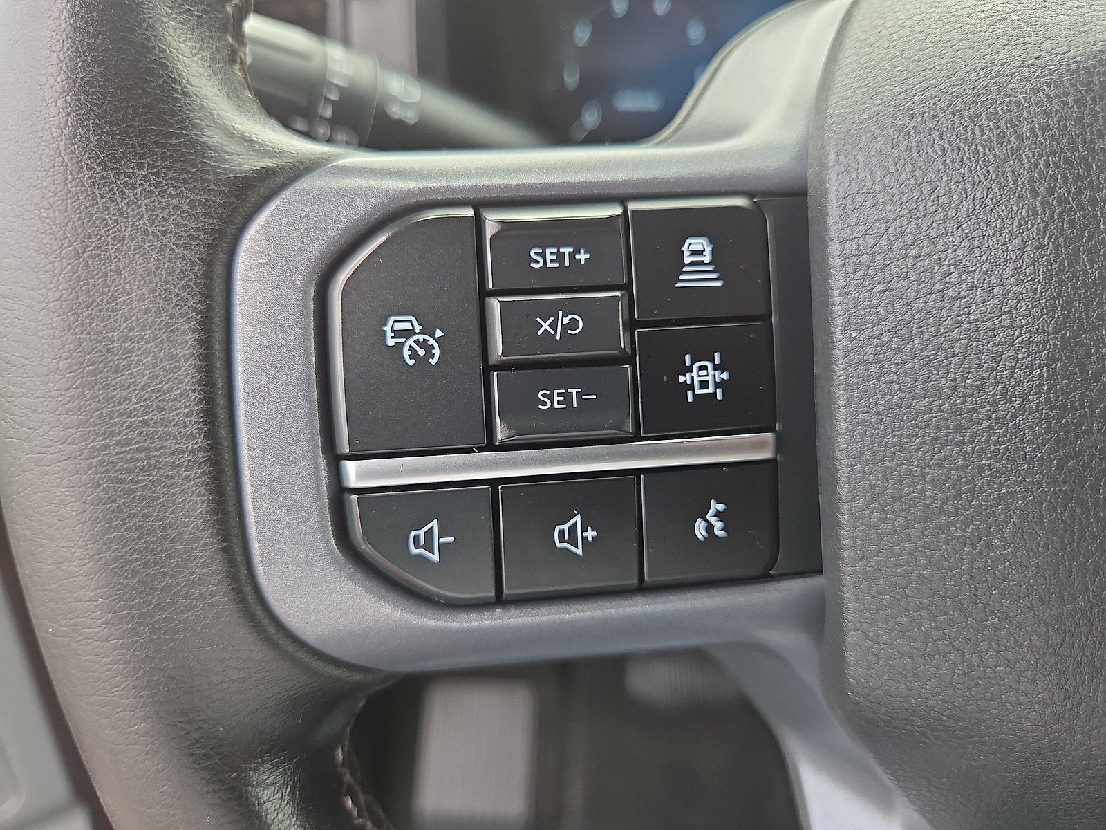 2024 Ford F-150 XLT 4WD